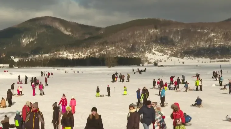 Pred nama je vrhunac hladnog vala, ali minusi ne smetaju izletnicima u Gorskom kotaru