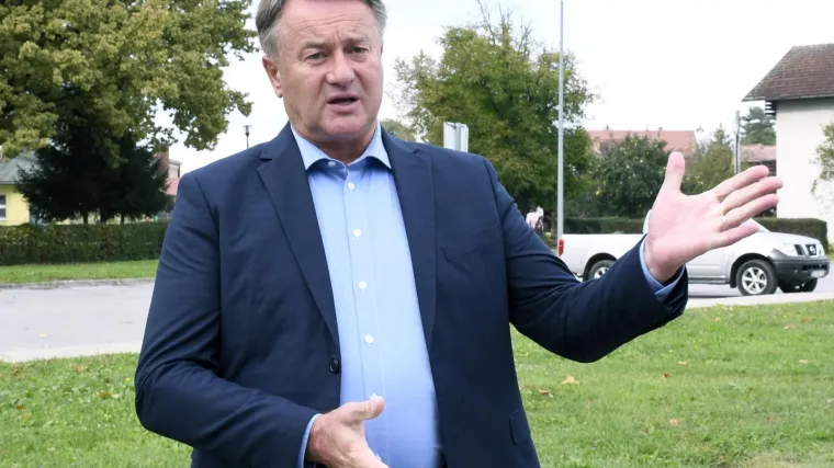 Župan Žinić od 1995. živi u državnoj kući: Mjesečni najam mu je do 2008. godine iznosio 100 kn!