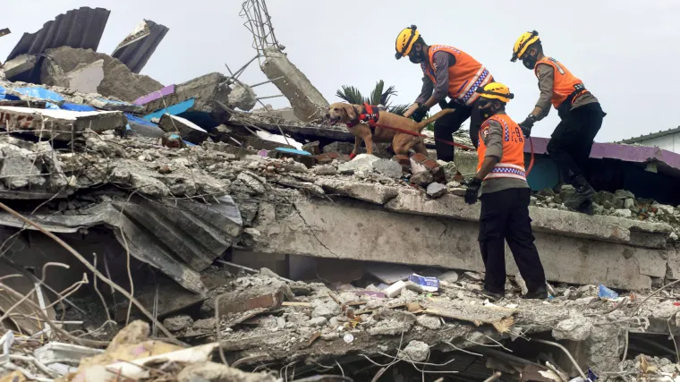 Stra&scaron;ne posljedice: Broj mrtvih od razornog potresa popeo se na 56, a ozlijeđenih je 826