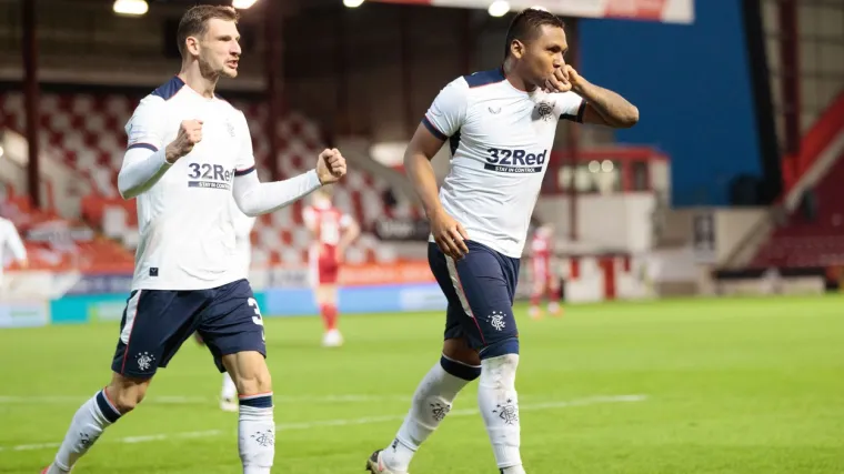 Motherwell dugo vodio, Itten spasio Rangerse