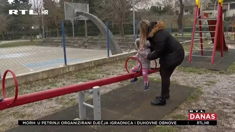 U Drni&scaron;u pravi baby boom! Rodila se 61 beba, pozitivan trend razveselio mnoge: '&Scaron;to je obitelj bez djece'