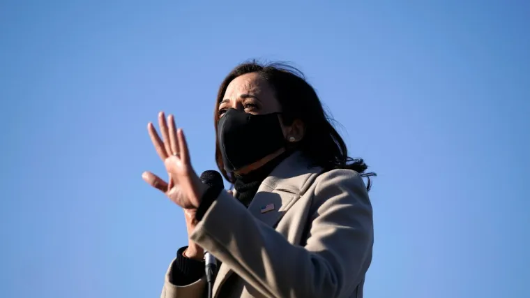 Njezinu karijeru su pratile kontroverze, a s Bidenom dijeli jedan teret iz pro&scaron;losti