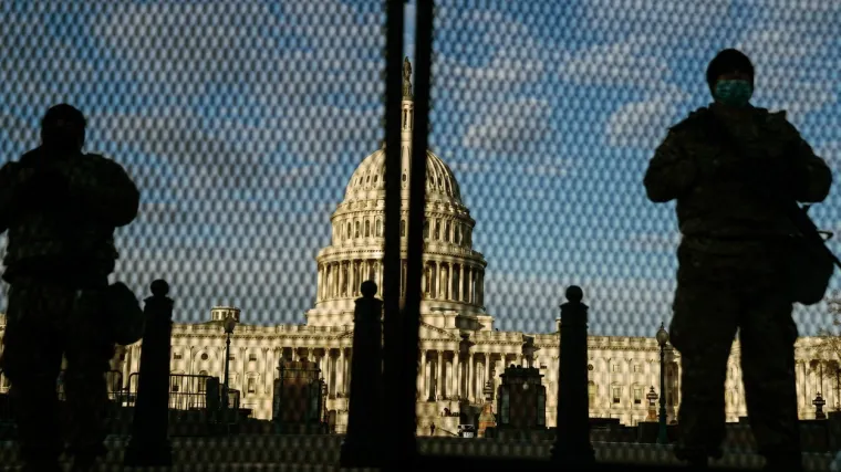 Prosvjedi su sasvim normalni, ali uznemirujuće je tko ih tamo potiče i vodi. Nažalost, sada je svaki scenarij moguć