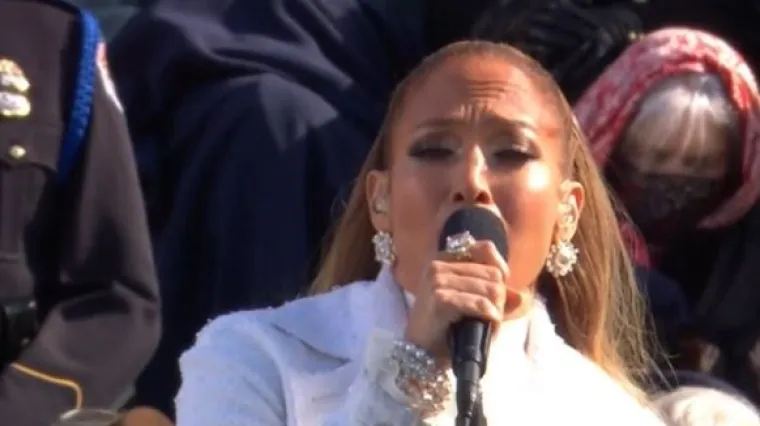 Jennifer Lopez pjevala na početku Bidenove inauguracije pa na &scaron;panjolskom poručila: 'Pravda za sve'