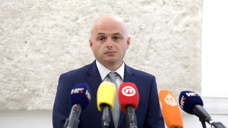 HDZ zamijenio gradonačelnika Požege čija snimka je uzbunila javnost: Umjesto Pulja&scaron;ića dolazi Nikola Mažar