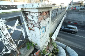 FOTO Koliko je siguran jedan od najprometnijih podvožnjaka u Zagrebu?! Pogledajte ova brojna oštećenja