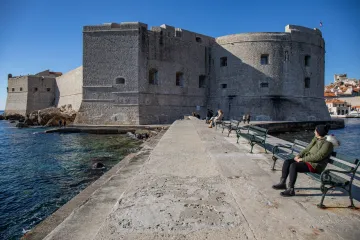 'Ono što slijedi nekima bi moglo smetati, prouzročiti glavobolje, razdražljivost i druge tegobe'