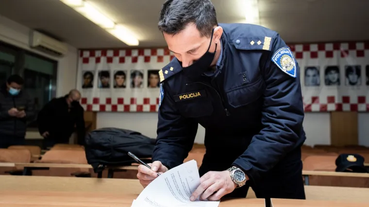 Ekspresno i u jednom danu: Načelnik Klarić progla&scaron;en je krivim za uznemiravanje policajki, izbačen je iz državne službe