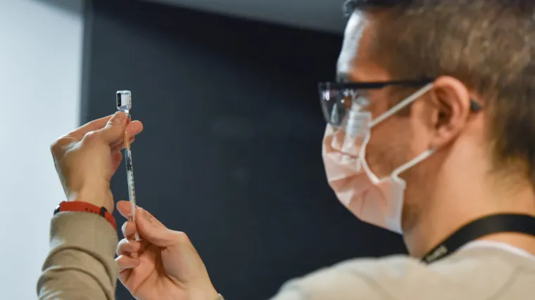 Ugledni epidemiolog: 'Do ljeta nećemo dostići ni 50 posto procijepljenosti. Možemo očekivati rasplamsavanje epidemije'