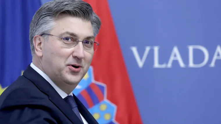 Hrvatska na vrhu: Nije problem &scaron;to su lokalni HDZ-ovci poku&scaron;ali kupiti nezavisnog vijećnika, problem je '&scaron;to im radari ne rade'