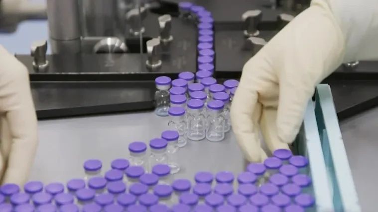 Izvanredne mjere u izvanrednim vremenima: Pronađeno rje&scaron;enje za opskrbu EU cjepivom? Sanofi će proizvoditi Pfizer/BioNTech cjepivo!