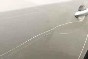 Dolijao serijski grebač auta u Sesvetama; Ukupno ih je oštetio oko 200, a razlog je - bizaran