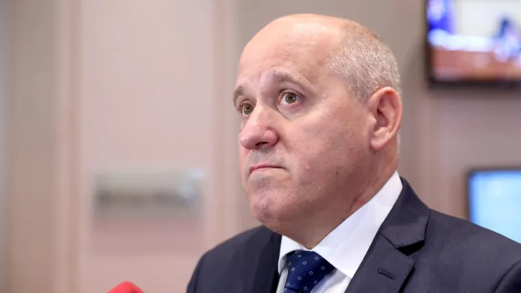 Život na rubu parlamentarne većine. Bačić u RTL-u Danas pojasnio &scaron;to se dogodilo u Saboru: 'Moramo utvrditi svoj jasan stav'