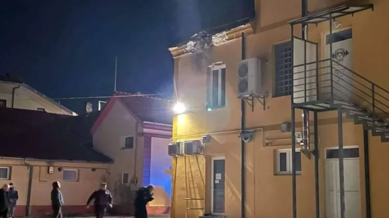 Eksplozija u Zagorju: 'Nepoznati počinitelj je ispalio projektil na zgradu u kojoj su teretana i kafić'