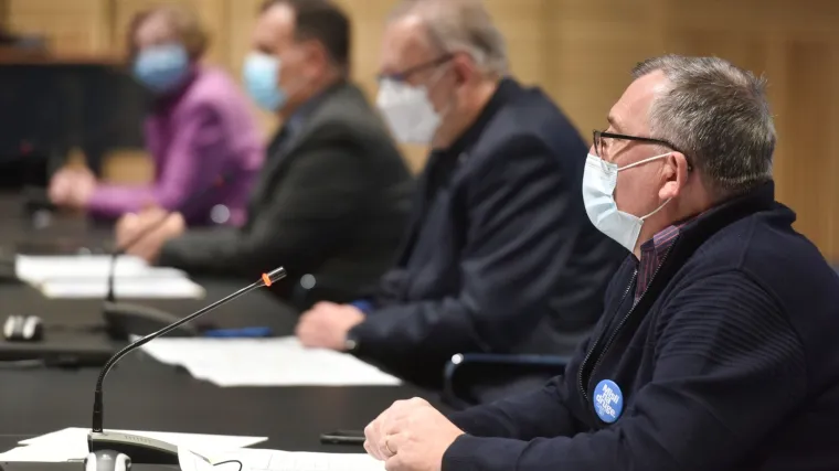 Nove mjere stupaju na snagu u ponoć; Njemačka zbog novih sojeva uvodi jo&scaron; ograničenja