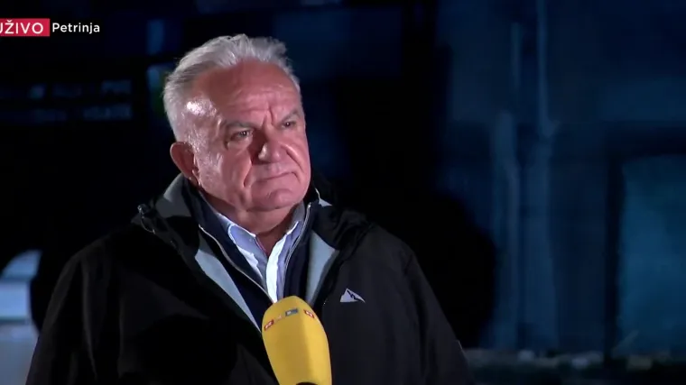 Dumbović za RTL Danas: U ponedjeljak ujutro očekujem mehanizaciju koja će isto napasti ovu Petrinjku i ru&scaron;evine u gradu Petrinji