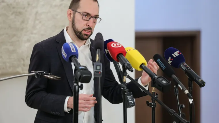 Toma&scaron;ević odgovorio na Plenkovićevu prozivku: 'Moglo se sve izglasati &scaron;to se trebalo, no bili su arogantni'