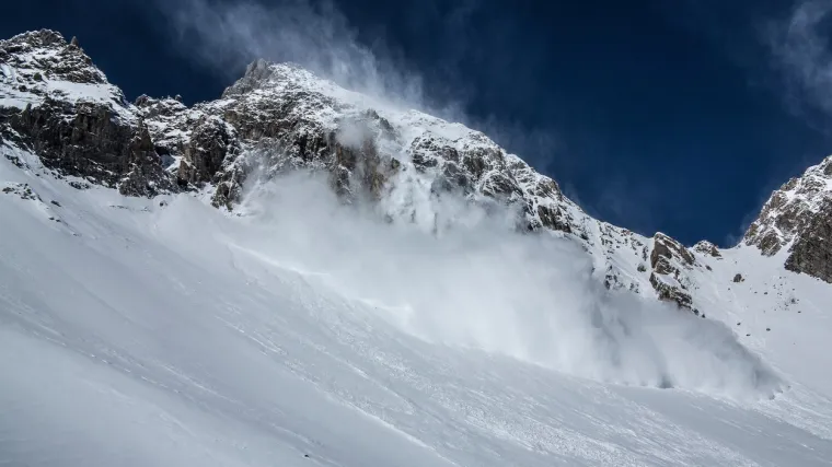 Zatrpala ih lavina, no psi nisu odustajali od pronalaska svojih vlasnika