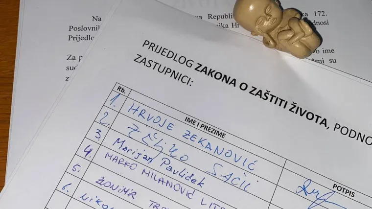 Zekanović skuplja potpise za strogu zabranu pobačaja: Evo tko je sve do sada potpisao