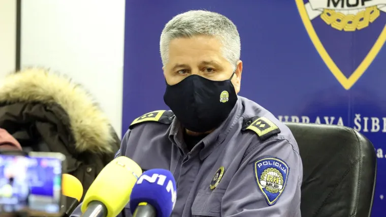 Detalji četverostrukog ubojstva: 'Kineskom verzijom kala&scaron;njikova ubio je troje ljudi i autom ubijenog krenuo prema Vodicama'