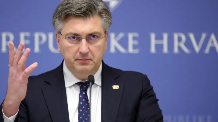 Plenković nazvao Sassolija: 'Talijanski socijalistički zastupnici željeli su izazvati incident na granici'