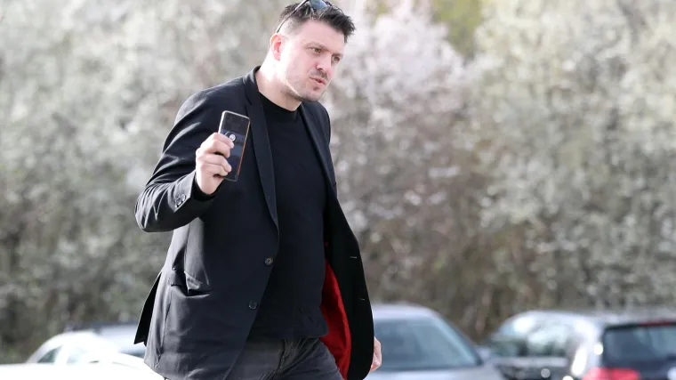 Mate Janković razbija mitove o skupu na Trgu: 'Misle da je prosvjed 'za otvaranje kafića'. Nije'