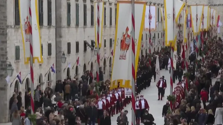 Tradicija dulja od tisuću godina: Pod strogim epidemiolo&scaron;kim mjerama, u Dubrovniku se održala Festa sv. Vlaha