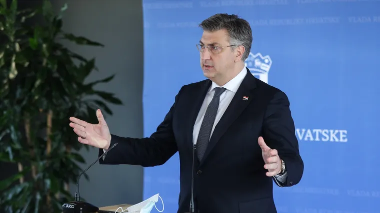 Plenković o Vanđeliću i lokalnim izborima: '&Scaron;to se dogodilo u posljednje vrijeme da odustane, to ne znam'