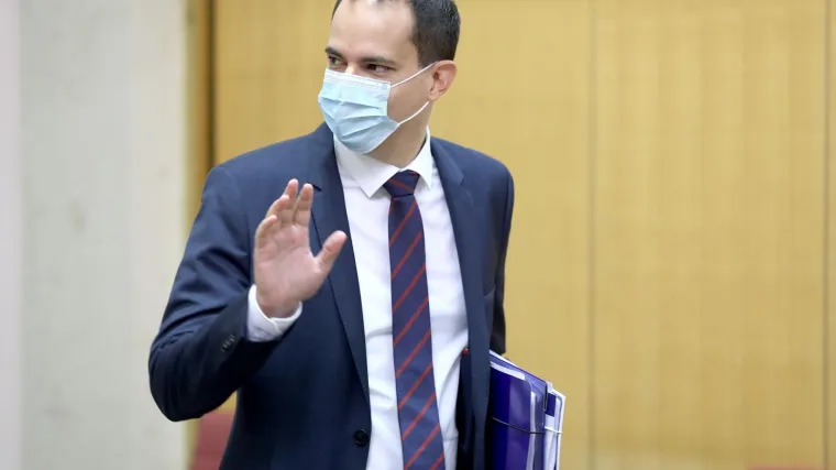 Malenica ustvrdio kako je Povjerenstvo za sprečavanje sukoba interesa preuzelo praksu koja nema temelja u zakonu