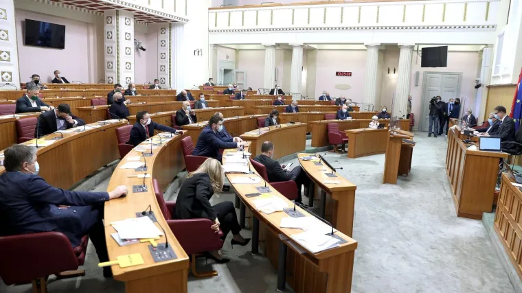 Rasplet drame u Saboru: Nije prihvaćen Mostov prijedlog o ukidanju obvezne članarine HGK-u! 'Ne možete biti i pošten i hreben'