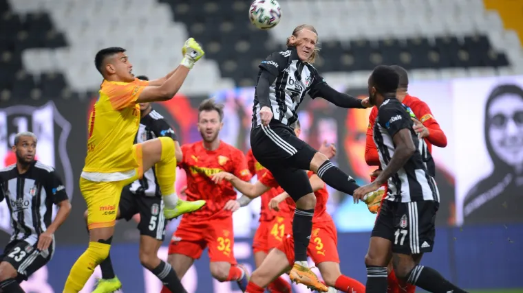 Galatasaray, Besiktas i Fenerbahce imaju 48 bodova