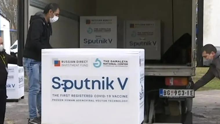 Uzdamo se u pravoslavnu braću i komunističke drugove: EU počela pregovore o nabavci ruskog i kineskog cjepiva