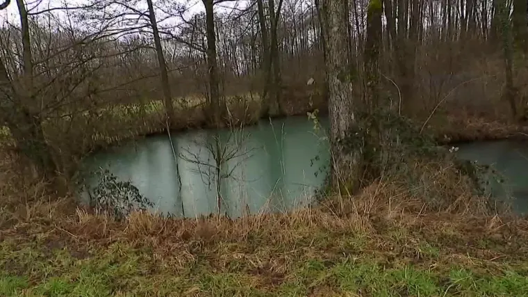 RTL s geolozima u Mečenčanima: 'Ova vrtača nastala je jo&scaron; 1962. Dubina joj je 70 metara...'