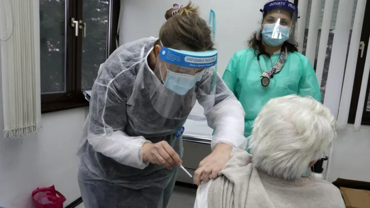 Imunolog objasnio za&scaron;to misli da se i oni trebaju cijepiti