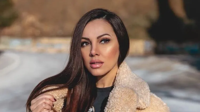 'Danas me vlastita majka priupitala zabrinuto što mi se događa s grudima?! Zašto su tolike!'