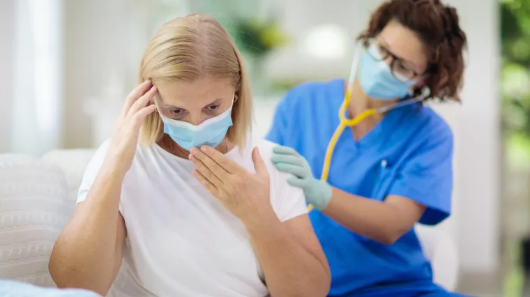 Otkriveno za&scaron;to 'moždana magla' napada oboljele od covida - posljedice su psihoza i epileptični napadaji