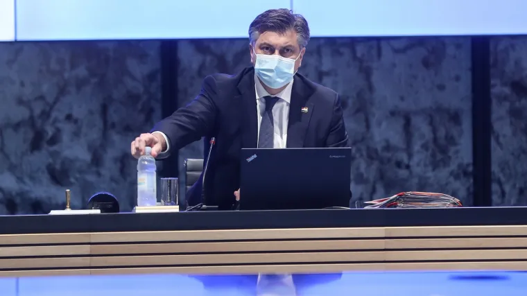 Plenković najavio otvaranje teretana, kasina, kladionica, automat klubova, omogućava se kava za van