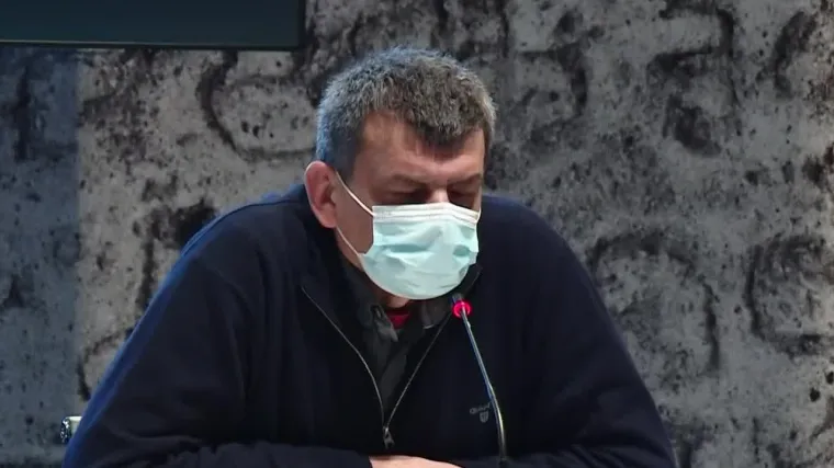 U zakonu postoji propisana kazna za kori&scaron;tenje položaja u vlastitu korist, a doktor Kaić ima poruku za starije kronične bolesnike koji nisu cijepljeni