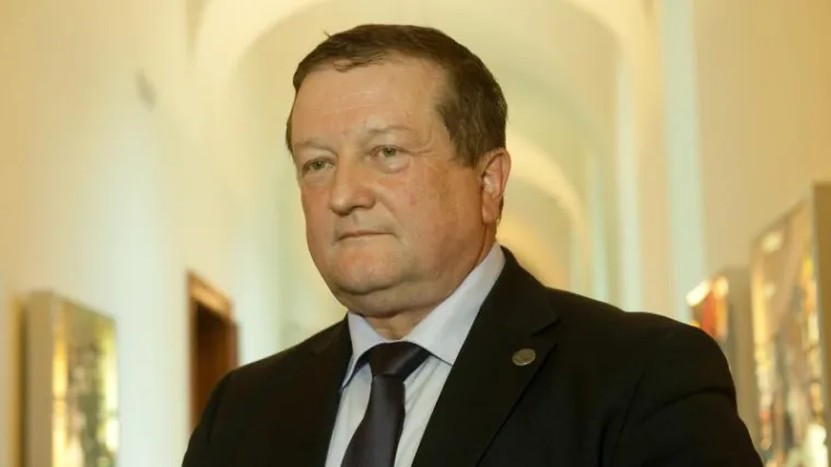 Za razliku od Hrvatske, u Americi su kazne za cijepljenje preko reda drakonske