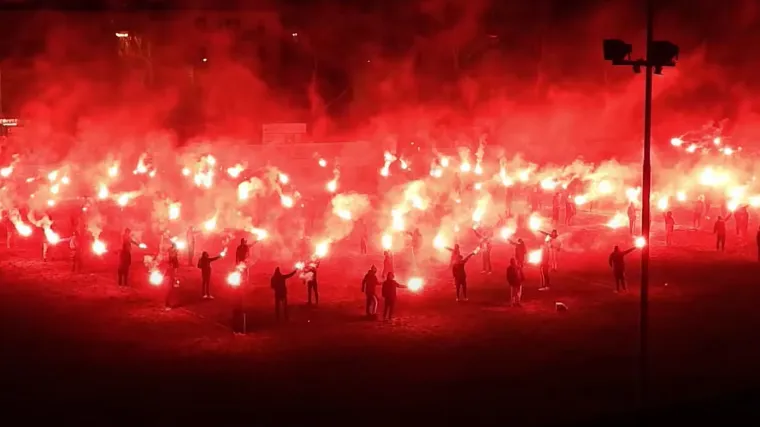 Navijači Hajduka proslavili 110. rođendan kluba, Stari plac je gorio