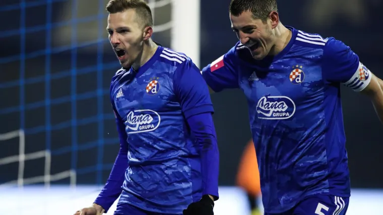 Vatreni kaznio veliku pogre&scaron;ku gostiju, VAR poni&scaron;tio penal Osijeku, Ristovski pocrvenio u debiju