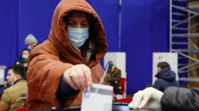 Stanovnici Kosova od jutra na izborima: Biraju između mladih i starih generacija političara