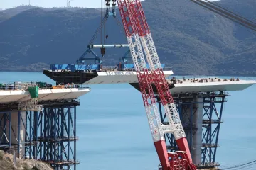 POČELO SPAJANJE PELJEŠKOG MOSTA S KOPNOM: Pogledajte najnovije fotografije ovog veličanstvenog projekta