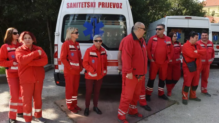 Vozači Saniteta od utorka u bijelom &scaron;trajku, vozit će isključivo i samo prema pravilniku