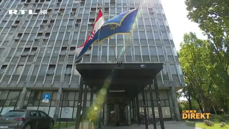 Ministar Bero&scaron; sudski je vje&scaron;tak i ne odaziva se sudu otkako je postao ministar, a procesi čekaju