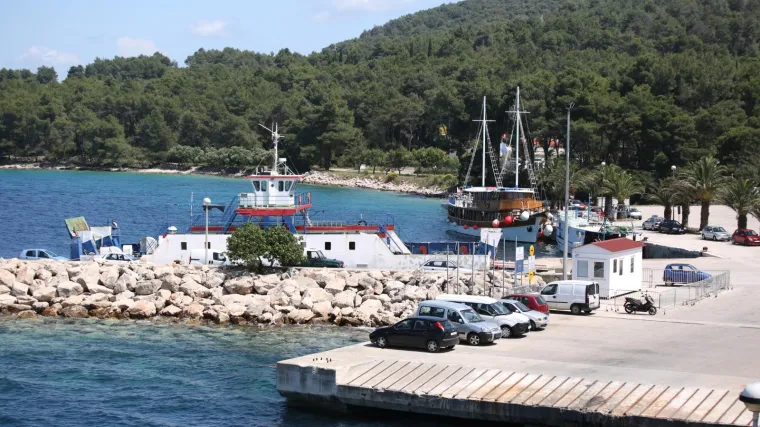 Kamion naletio na ženu, preminula je na mjestu događaja