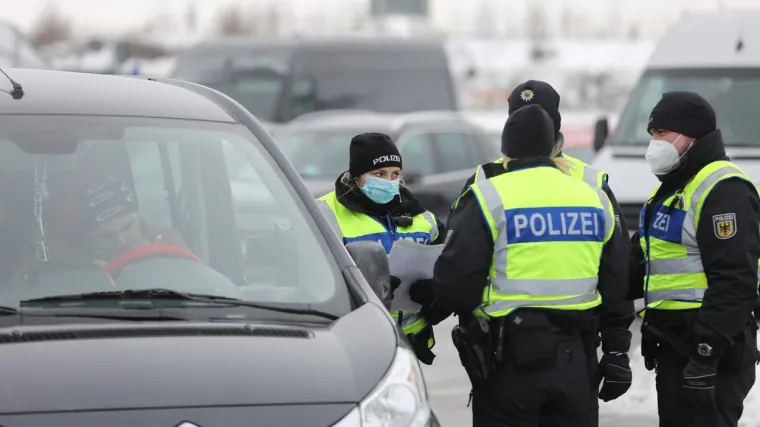 Stotinu policajaca poslano na teren zbog jednog zaraženog