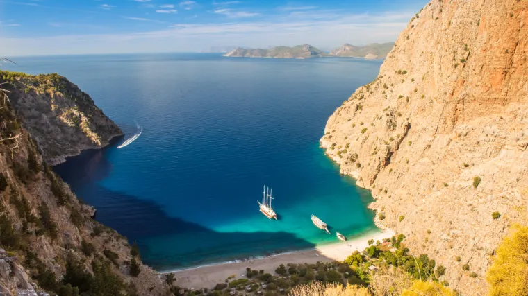 UŽAS U TURSKOJ: Muž bacio trudnu ženu s litice zbog novca od osiguranja