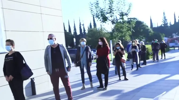 Ne vjerujte kad vam kažu da neće biti COVID putovnica, uvodi ih osam zemalja