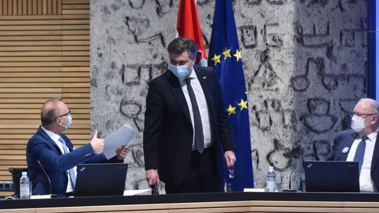 Plenković: 'Ići ćemo u popu&scaron;tanje mjera od 1.3. ako ćemo moći, sa ili bez poticaja lokalnih stožera'